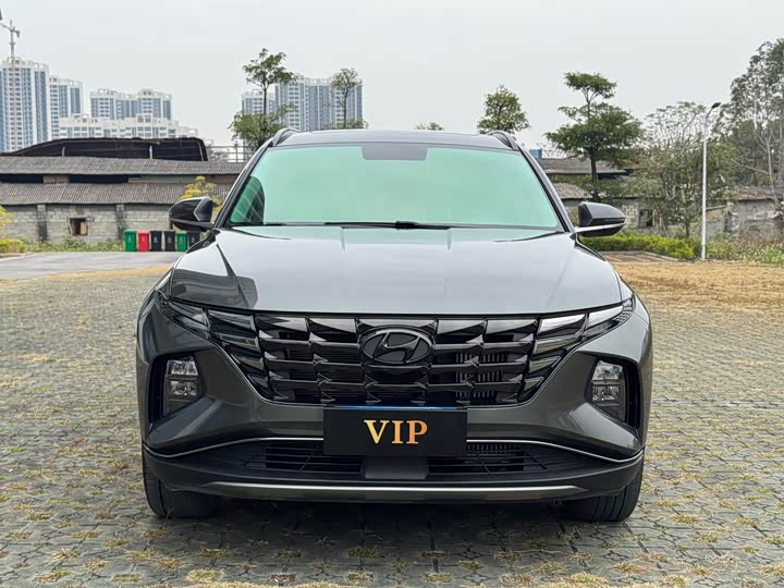 Фото 2 - Hyundai Tucson L