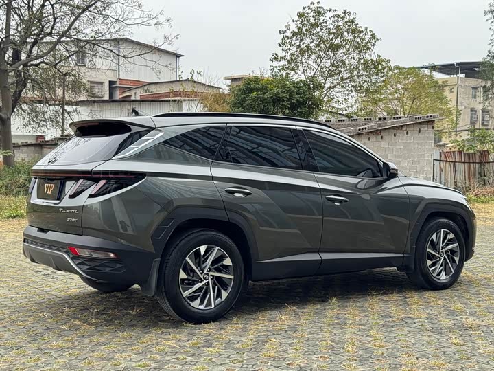 Фото 4 - Hyundai Tucson L