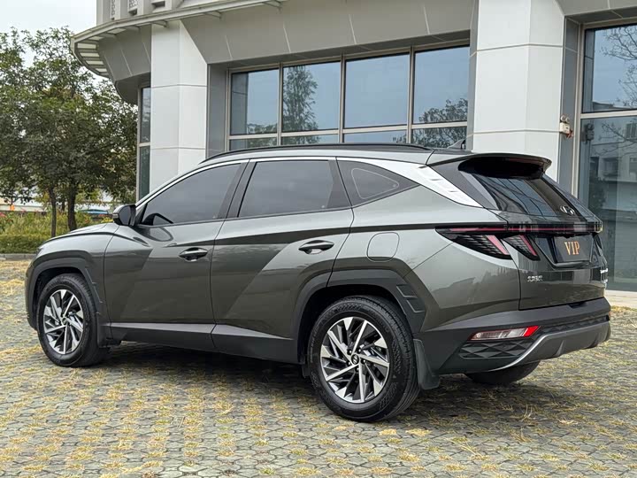 Фото 6 - Hyundai Tucson L