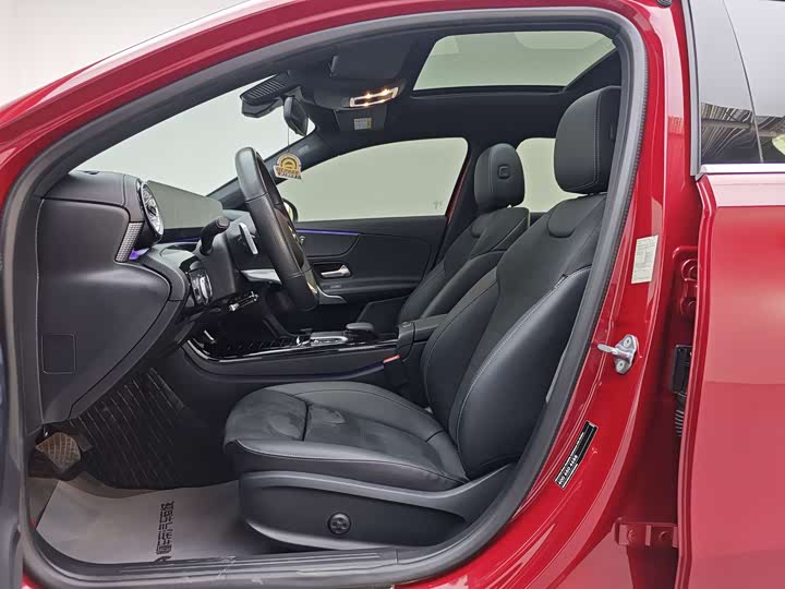 Фото 9 - Mercedes-Benz A-Class