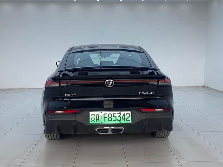 Фото 5 - Changan UNI-V Hybrid