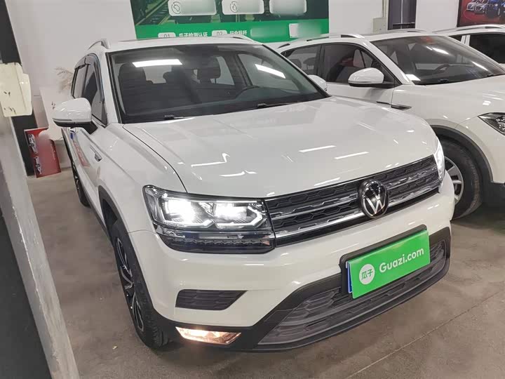 Фото 4 - Volkswagen Tharu