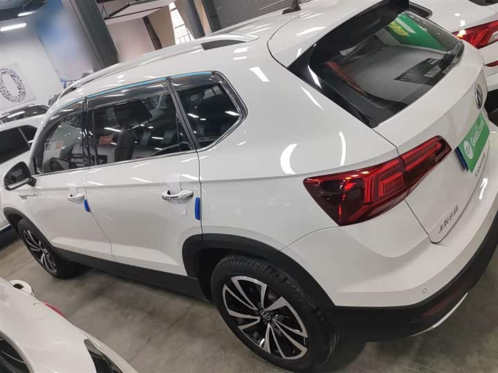 Фото 5 - Volkswagen Tharu