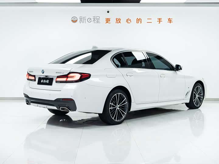 Фото 5 - BMW 5 Series