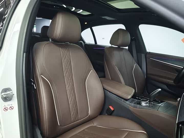 Фото 9 - BMW 5 Series