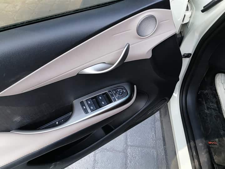 Фото 7 - BYD Dolphin