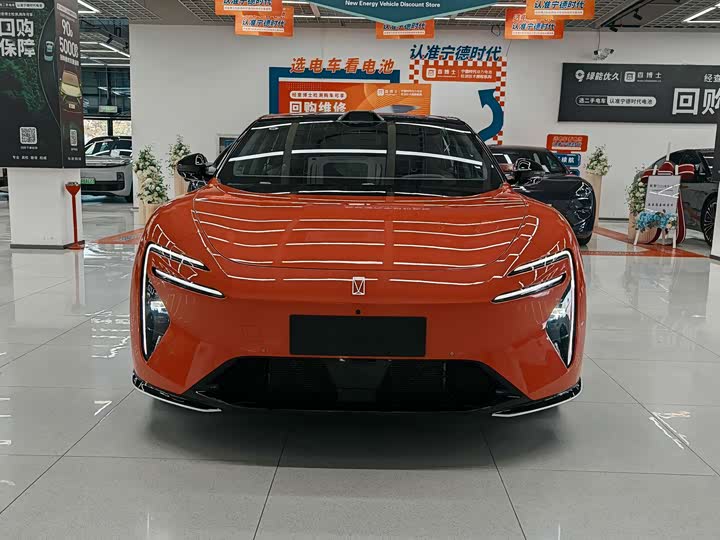 Фото 2 - Avatr 06