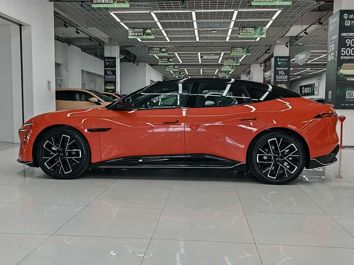 Фото 6 - Avatr 06