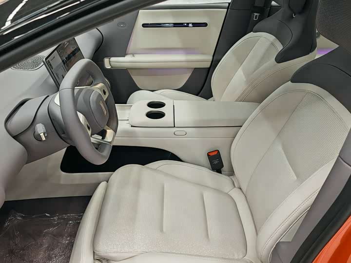 Фото 7 - Avatr 06