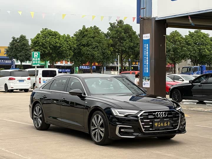 Фото 3 - Audi A6L