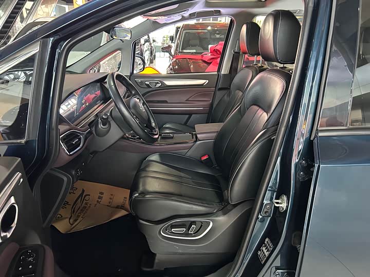 Фото 4 - GAC Trumpchi M6