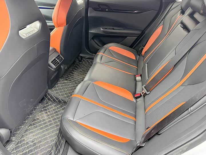 Фото 5 - Changan UNI-V