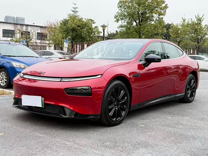 Фото 1 - XPeng P7