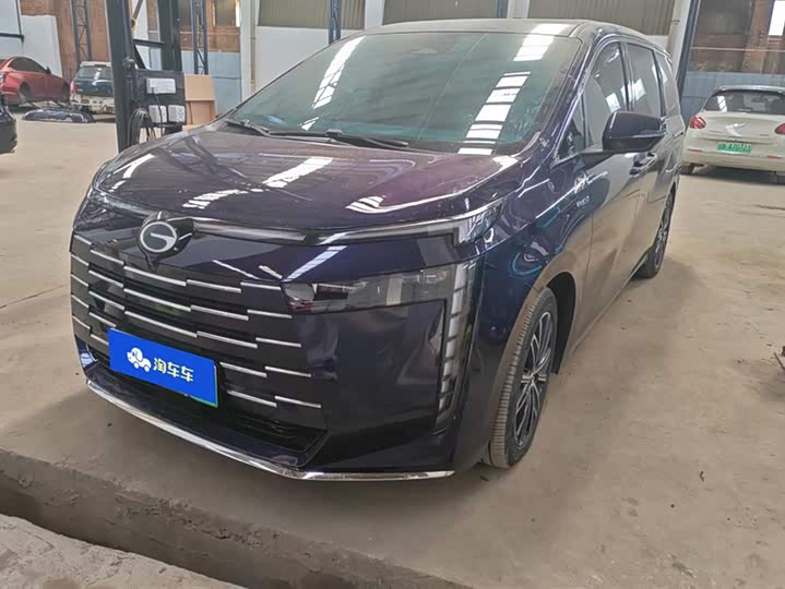 Фото 1 - GAC Trumpchi E8