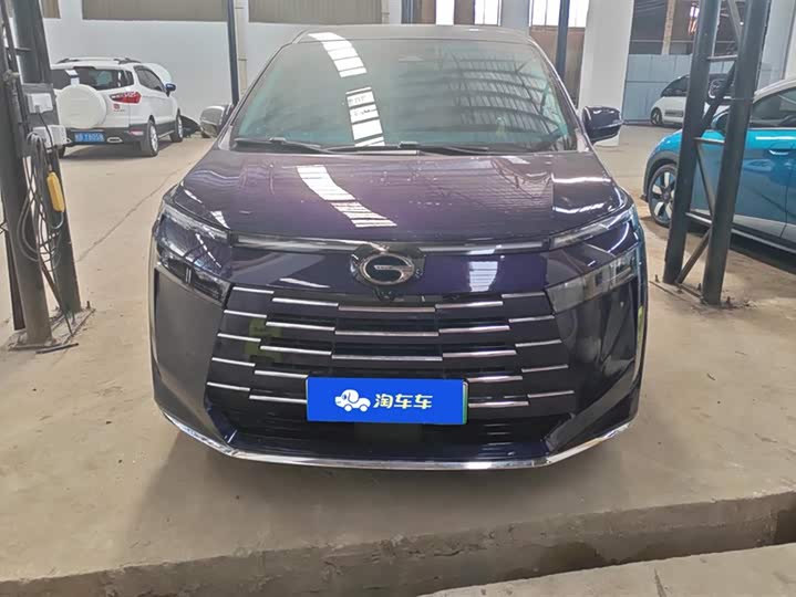 Фото 2 - GAC Trumpchi E8