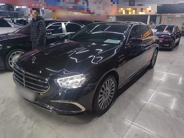 Фото 2 - Mercedes-Benz E-Class