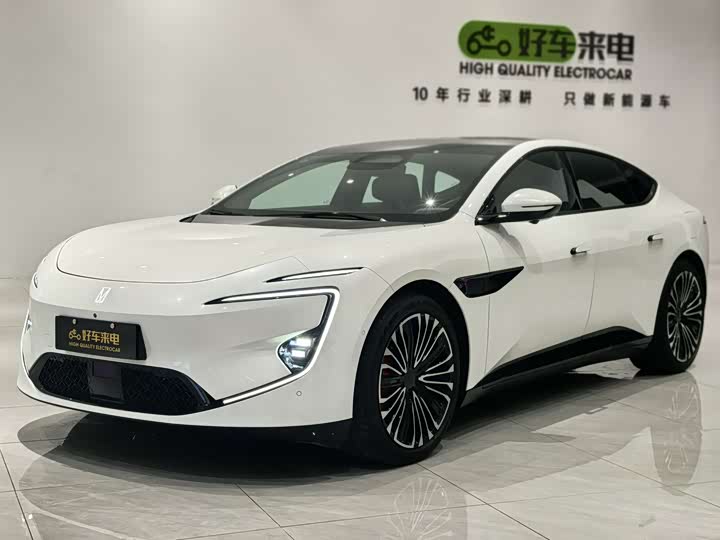 Фото 1 - Avatr 12