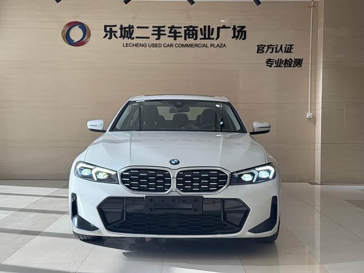 Фото 2 - BMW 3 Series