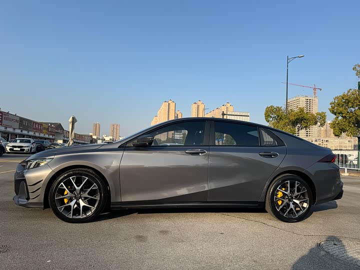 Фото 4 - GAC Trumpchi Empow R