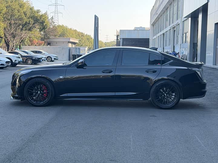 Фото 4 - Cadillac CT5