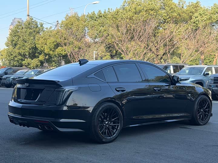 Фото 6 - Cadillac CT5