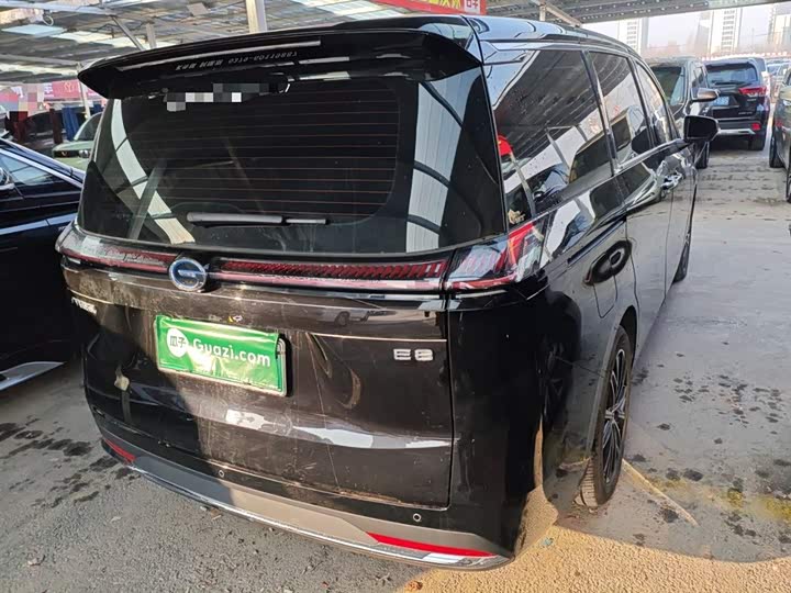 Фото 7 - GAC Trumpchi E8