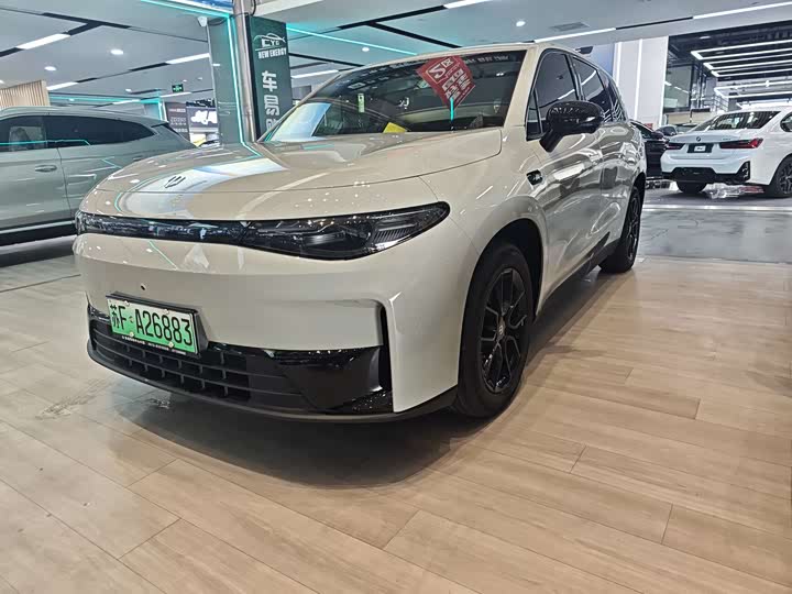 Фото 1 - Leapmotor C10