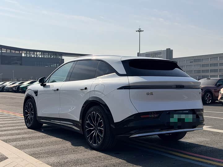 Фото 6 - Zeekr 7X