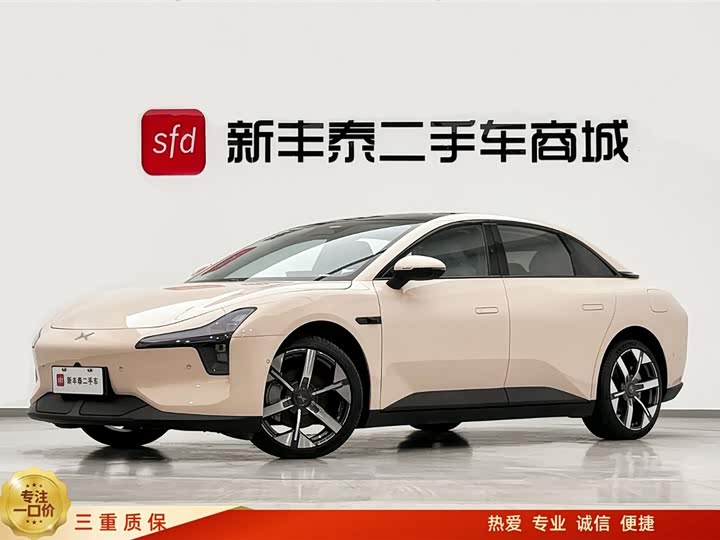 Фото 1 - XPeng Mona M03