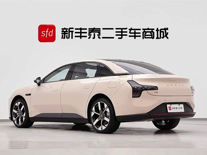 Фото 6 - XPeng Mona M03