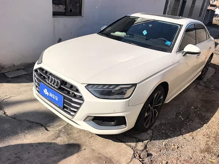 Фото 1 - Audi A4L