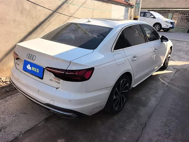 Фото 3 - Audi A4L