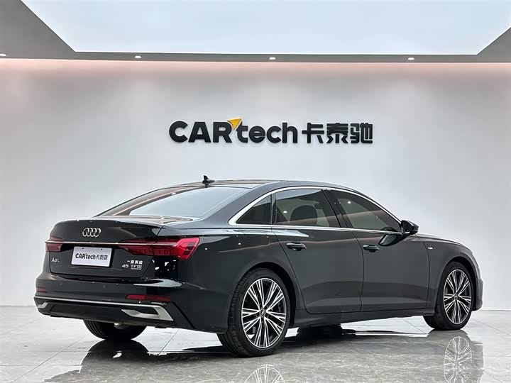 Фото 5 - Audi A6L