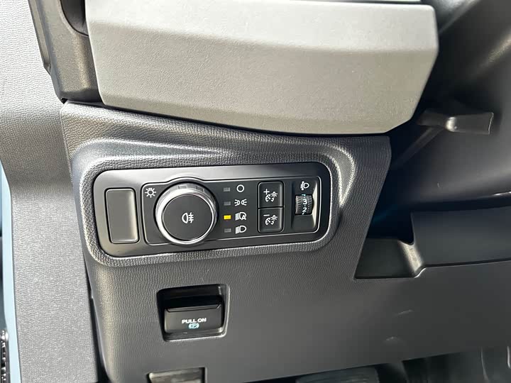 Фото 6 - Ford Bronco