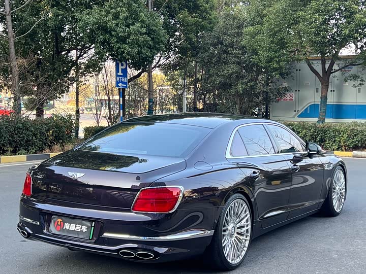 Фото 6 - Bentley Flying Spur Hybrid