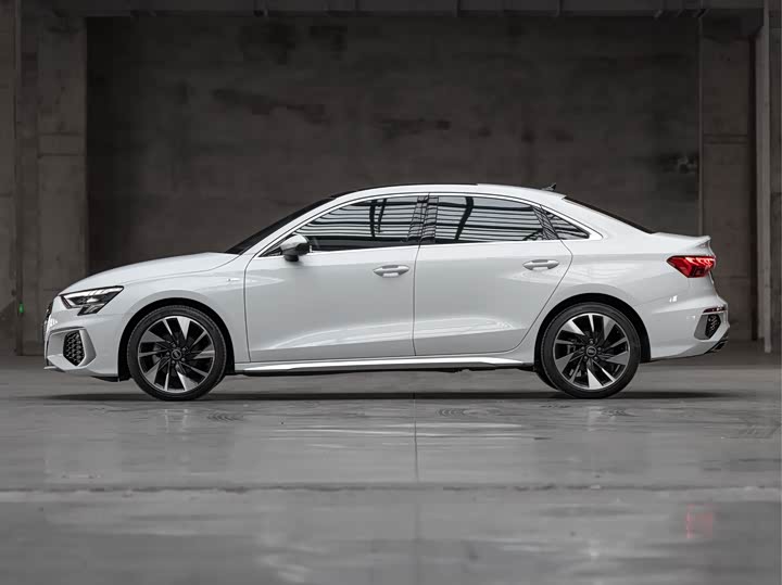 Фото 7 - Audi A3