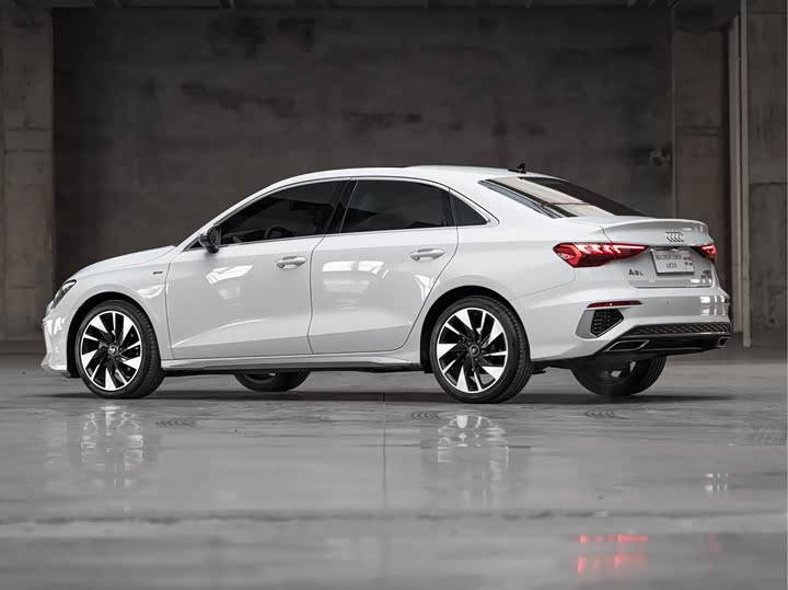 Фото 8 - Audi A3