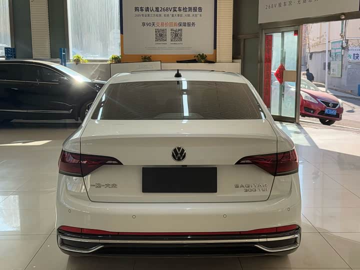 Фото 5 - Volkswagen Sagitar L