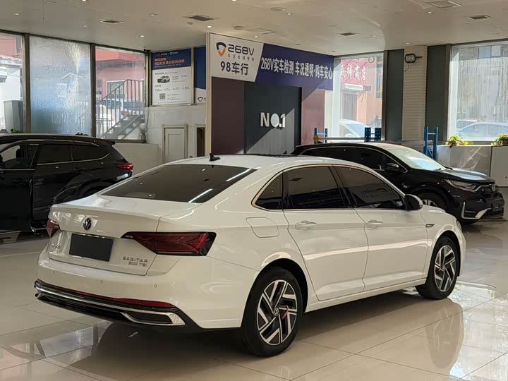 Фото 6 - Volkswagen Sagitar L