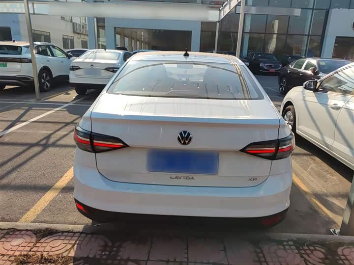 Фото 6 - Volkswagen Lavida