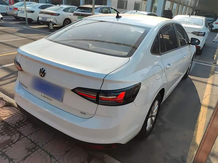 Фото 7 - Volkswagen Lavida