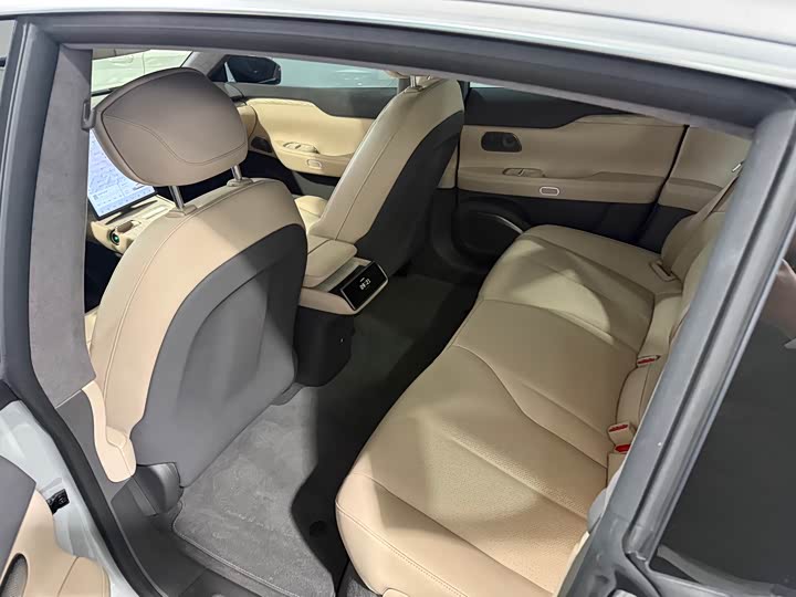 Фото 7 - Nio ET7