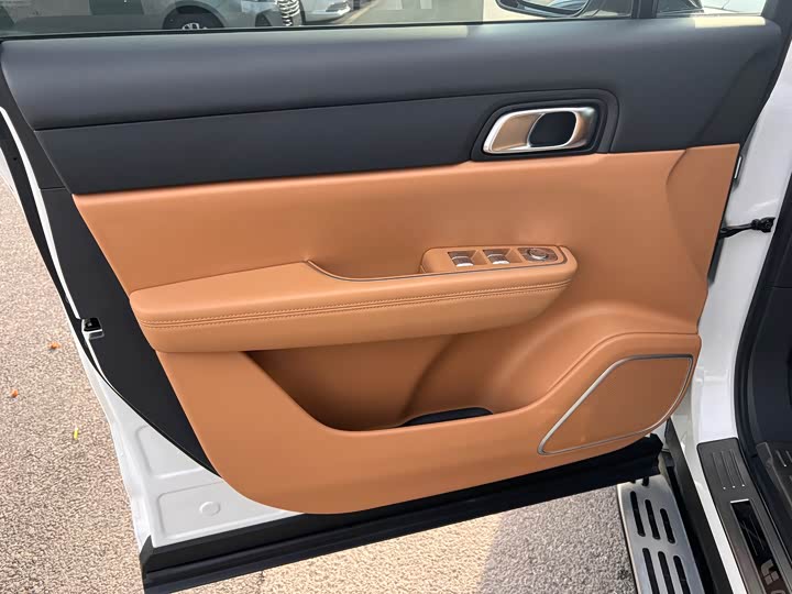 Фото 7 - LiXiang One