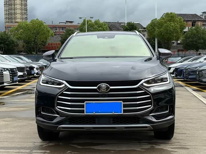 Фото 2 - BYD Tang