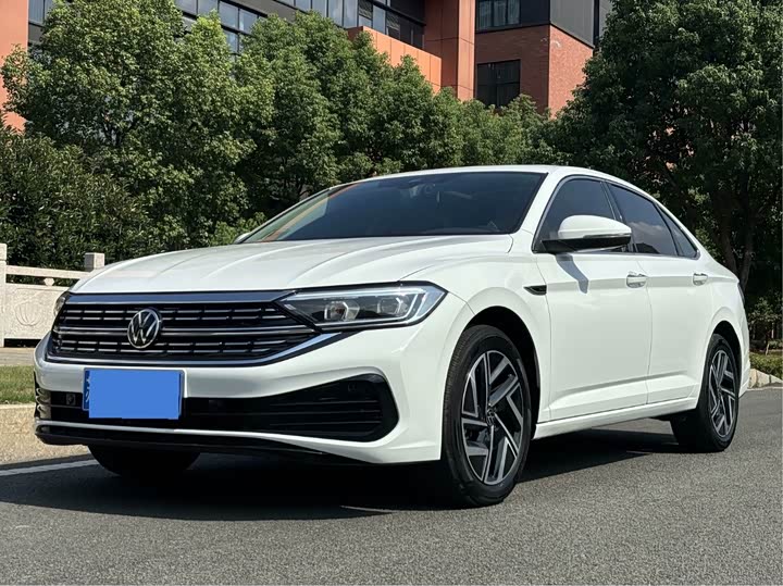 Фото 1 - Volkswagen Sagitar L