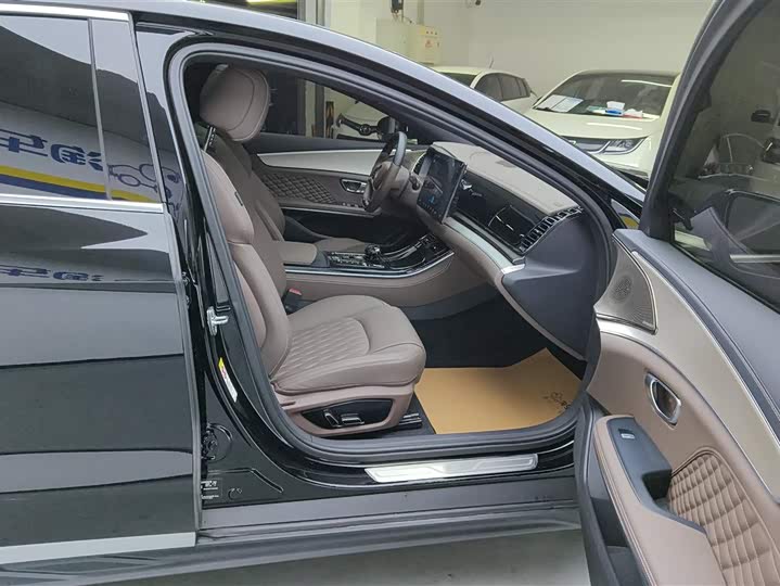 Фото 8 - BYD Han