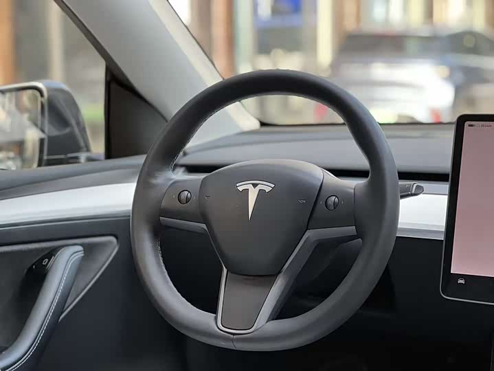 Фото 7 - Tesla Model Y