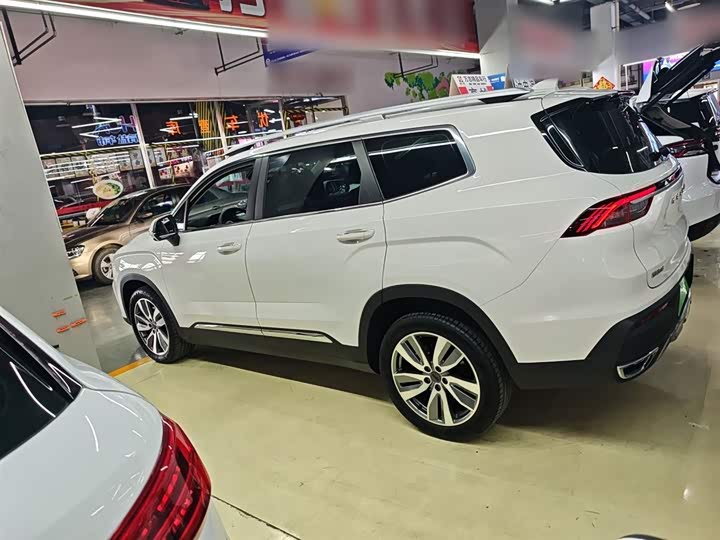 Фото 5 - Geely Okavango