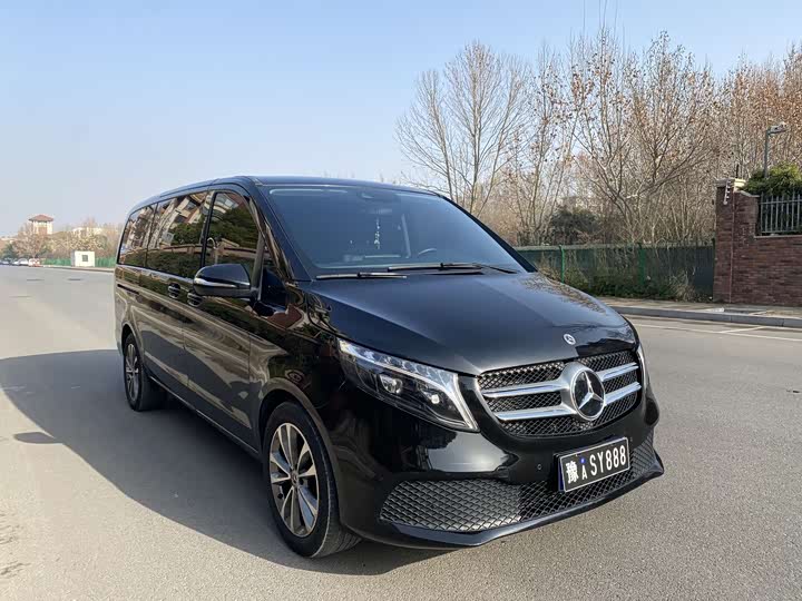 Фото 3 - Mercedes-Benz V-Class