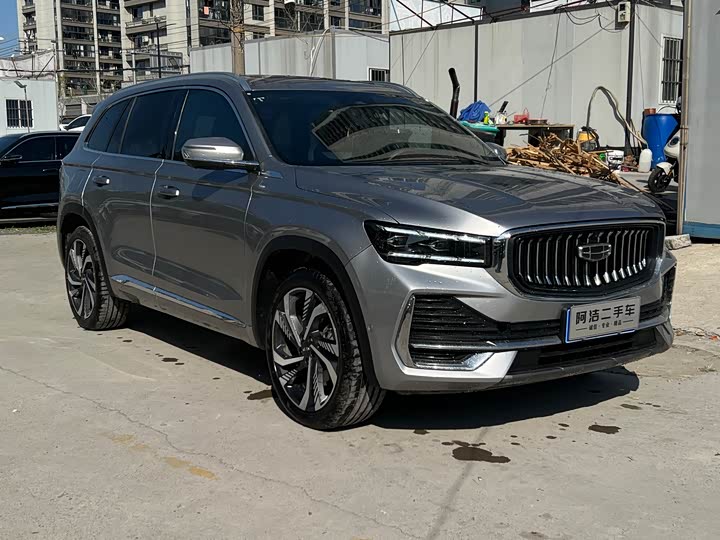 Фото 3 - Geely Monjaro